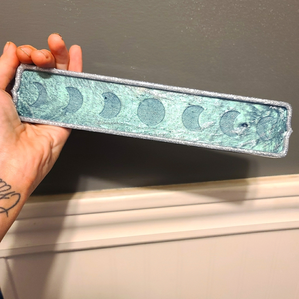 Moon phase insence holder